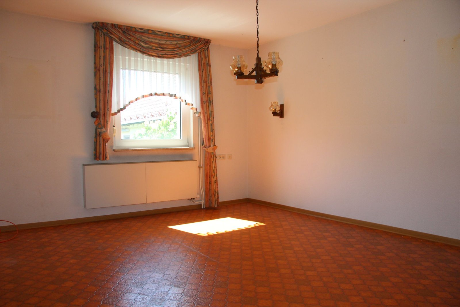 Charmantes Einfamilienhaus mit großem Grundstück und Obstbaumbestand