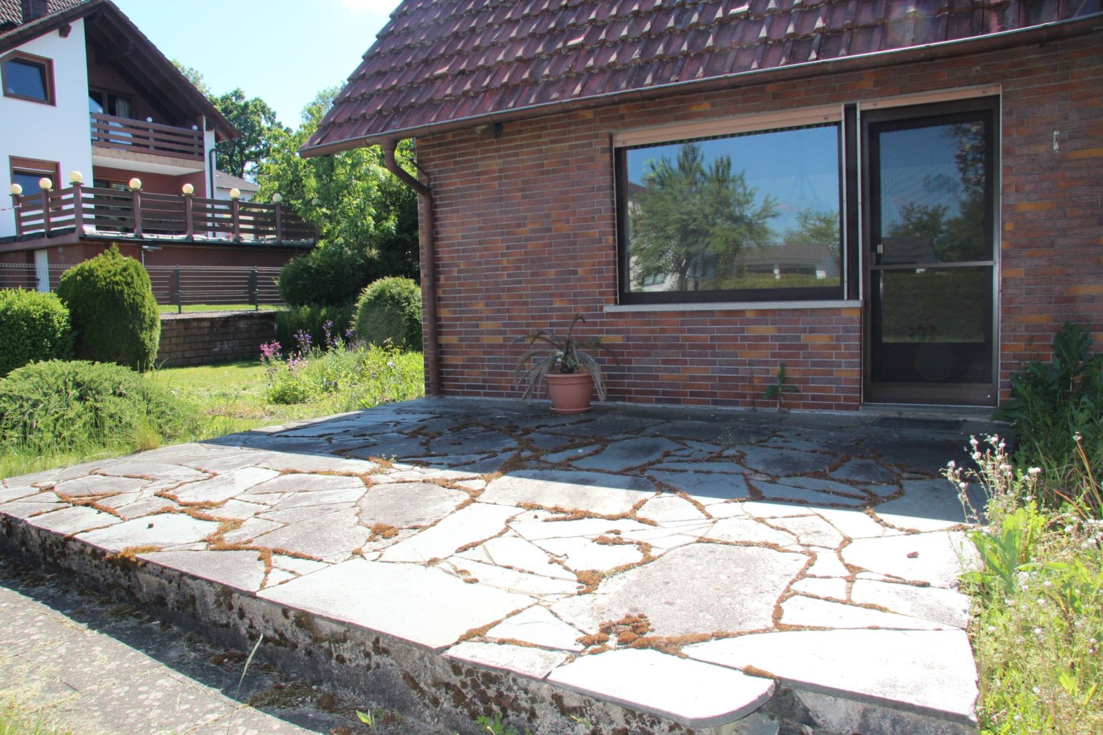 Charmantes Einfamilienhaus mit großem Grundstück und Obstbaumbestand