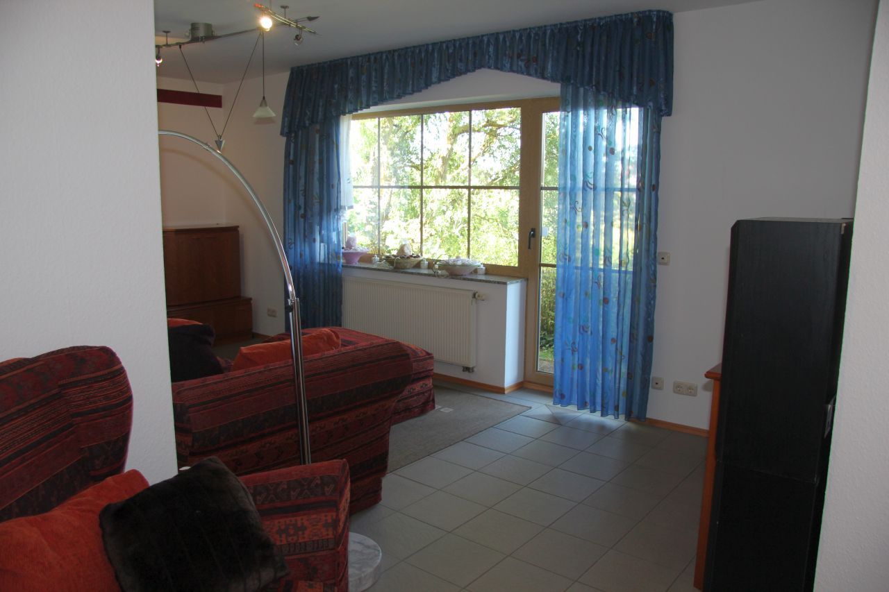 das Wohnzimmer im KG das Wohnzimmer im KG