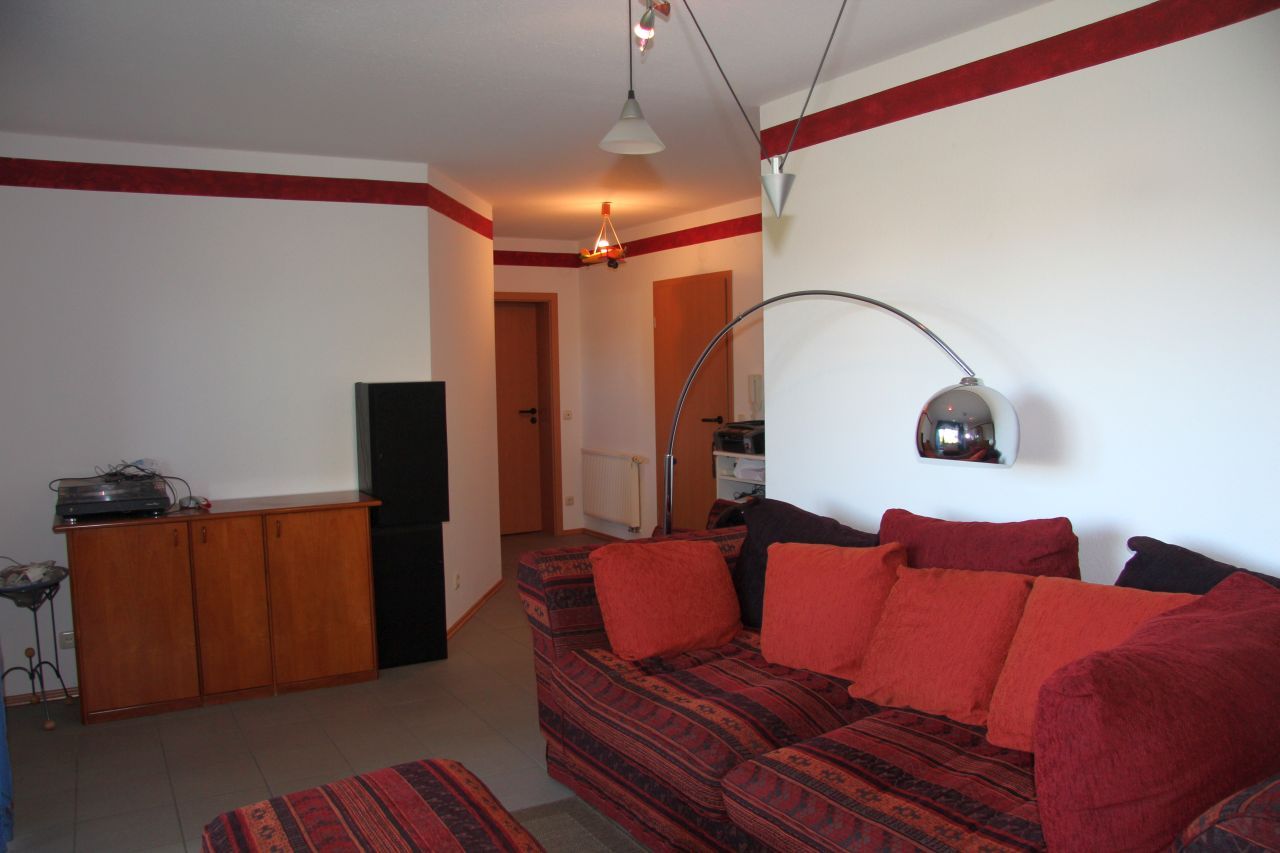 das Wohnzimmer im KG das Wohnzimmer im KG