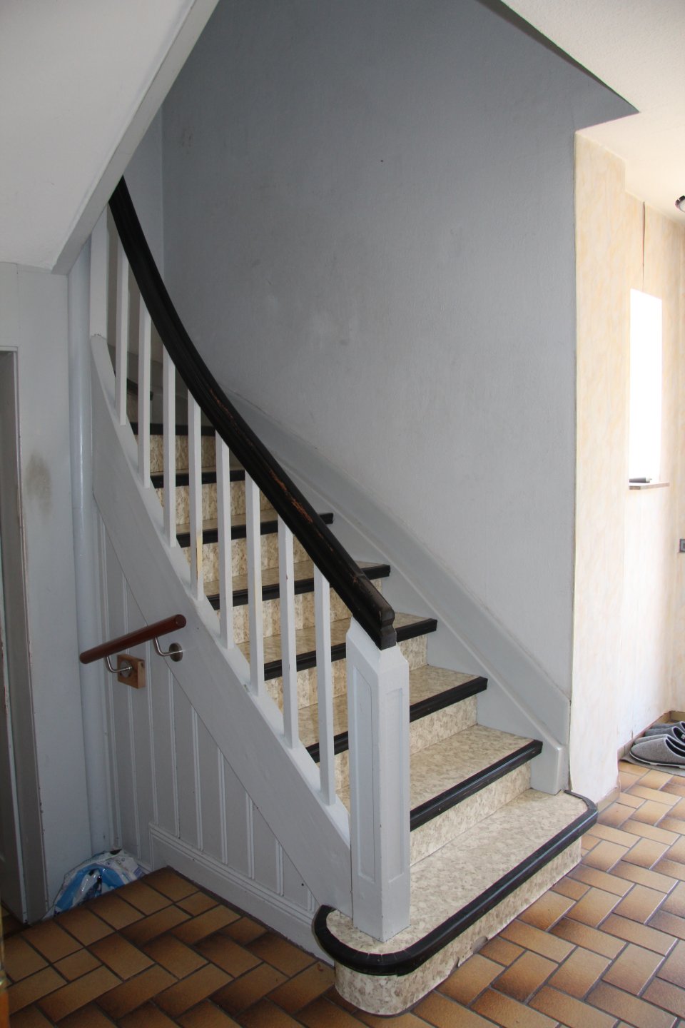 die Treppe zum OG die Treppe zum OG