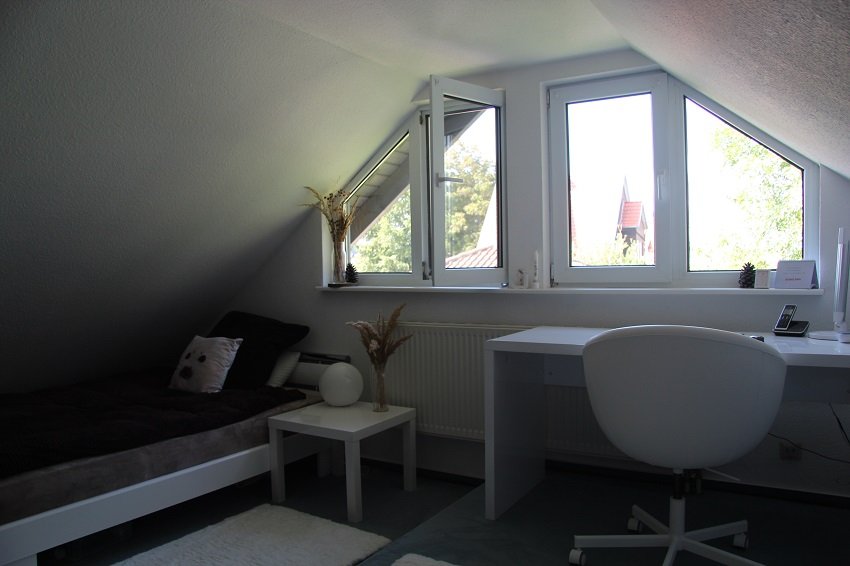 das Zimmer im DG das Zimmer im DG