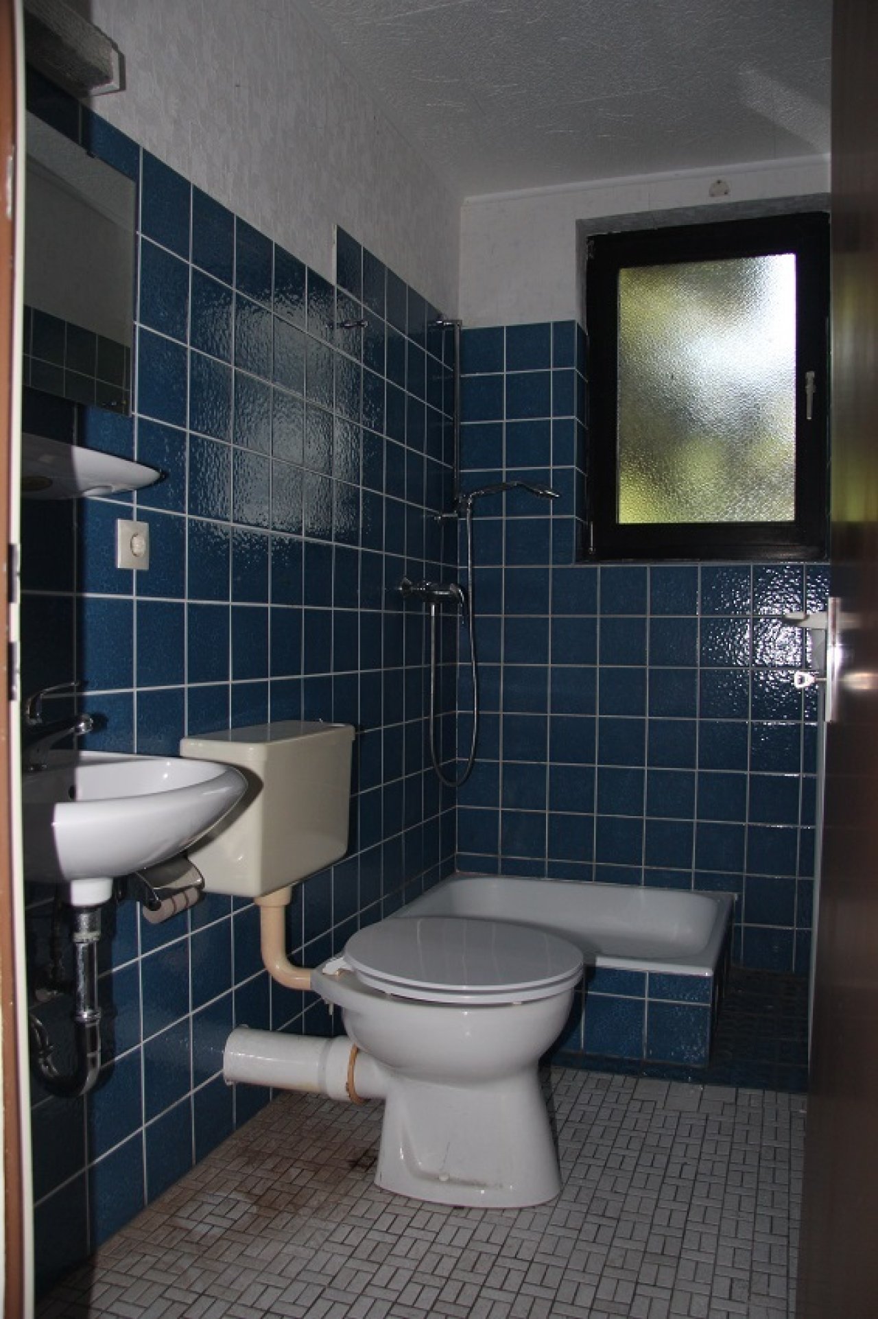 das Bad im Souterrain