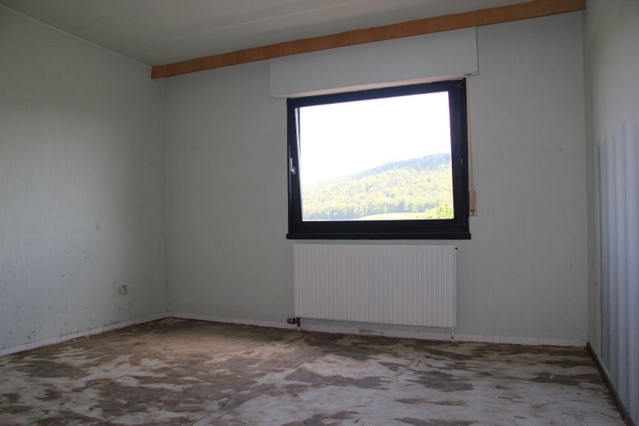ein Zimmer im Erdgeschoss